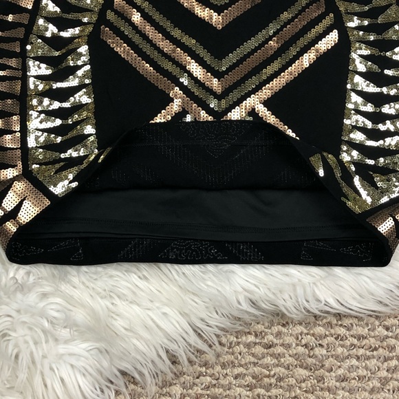 SOLD ❗️Express Sequin Aztec Print Skirt Medium - Picture 4 of 7
